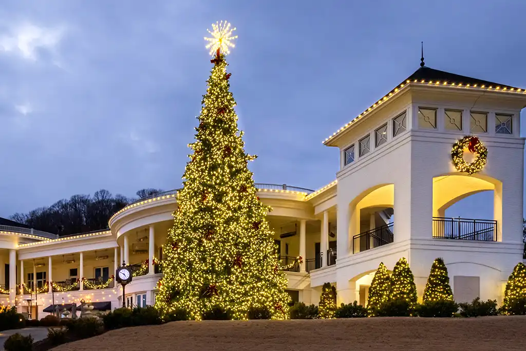 Lumenate Christmas Tree Richland Country Club
